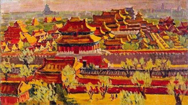 임군홍이 중국 베이징 자금성 풍광을 그린 ‘고궁’. 따뜻한 색감과 부드러운 표현이 마치 서양 인상주의 풍경화처럼 해 질 녘의 분위기를 잘 나타낸다.  /국립현대미술관 제공