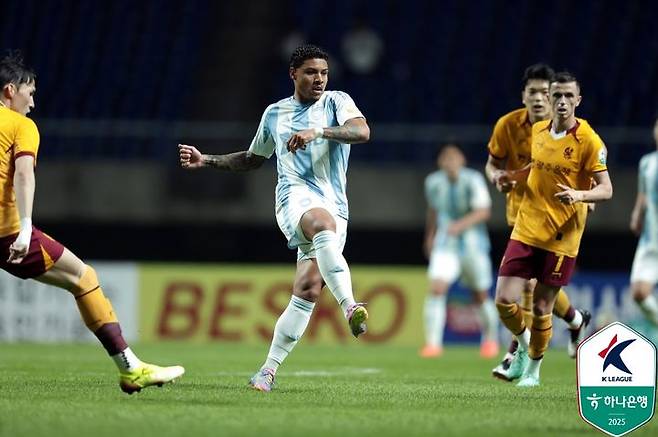 [서울=뉴시스] 프로축구 K리그1 울산 HD의 에릭. (사진=한국프로축구연맹 제공) *재판매 및 DB 금지