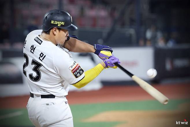 ▲ kt는 물론 대표팀의 미래를 이끌 자원으로도 주목을 받고 있는 안현민ⓒkt위즈