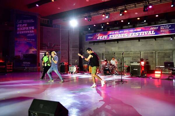 핫 크로스 번즈(Hot Cross Buns) . ⓒ헤드라인제주