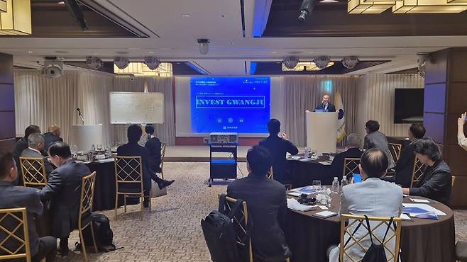 광주시는 지난달 30일 서울 중구 로얄호텔에서 ㈔)재일한국인본국투자협회 회원사를 대상으로 '2025 광주시 투자환경 설명회'를 개최했다.
