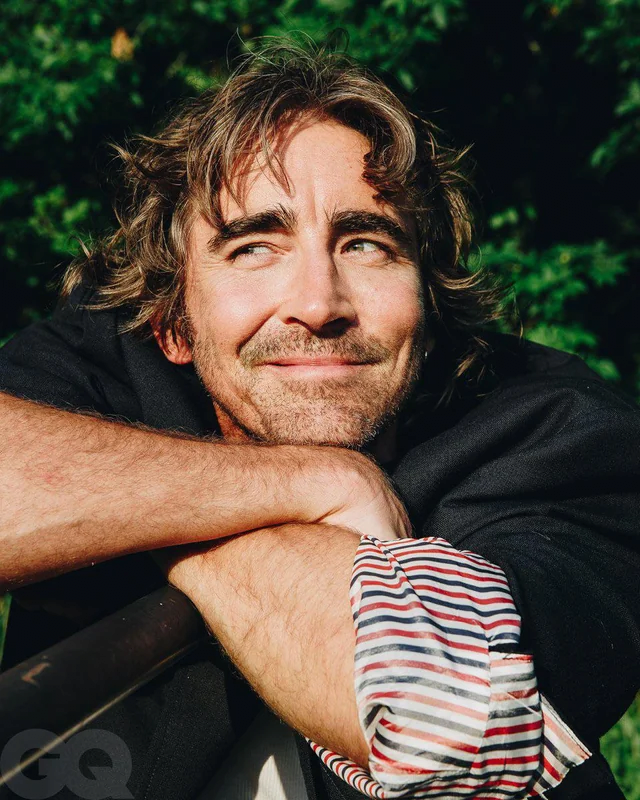 image.png 의외로 잘 안알려진 올랜도 블룸 헨리카빌급 존잘 배우