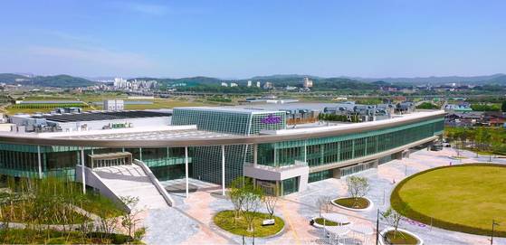 충북 청주시 흥덕구 오송읍 KTX오송역 인근에 준공한 청주오스코 전경. 사진 충북도