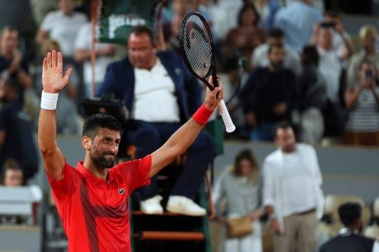 승리 인사하는 조코비치. 사진[AP=연합뉴스]