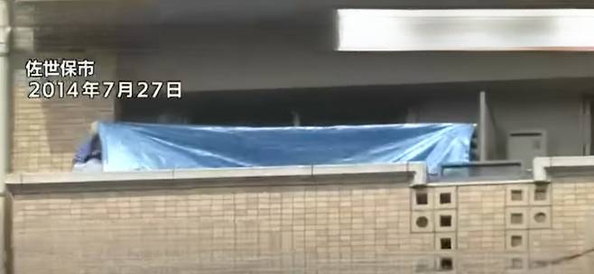 2004년 6월1일. 일본 나가사키현 사세보시 소학교에서 동급생 살인 사건이 벌어졌다. 사진은 당시 사건 현장을 조사 중인 현지 경찰들의 모습. /사진=일본 매체 NBC 방송화면 캡처