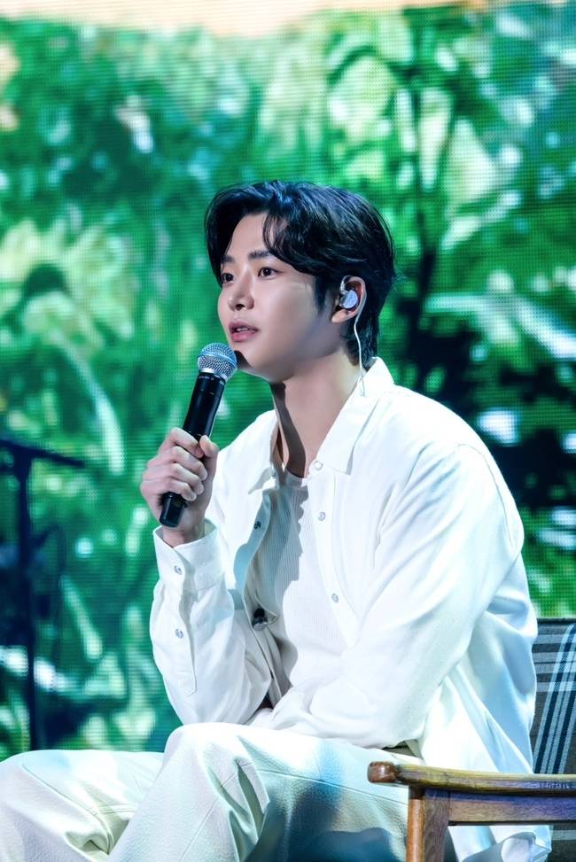 FNC 엔터테인먼트 제공
