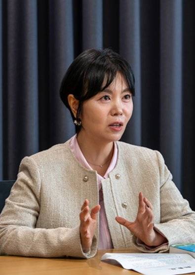 남유하 작가는 2023년 8월 어머니의 조력 존엄사 선택을 존중해 스위스행에 동행한 이야기를 책을 출간하고, 현재 한국존엄사협회 회원으로서 국내 존엄사 제도 도입에 힘쓰고 있다.&nbsp;홍태식 객원기자