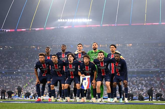 PSG 베스트11이 1일(한국시간) 독일 뮌헨 알리안츠 아레나에서 열린 인터 밀란과 UCL 파이널 킥오프에 앞서 포즈를 취하고 있다. 사진제공｜UEFA