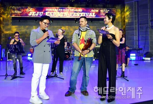 '사계 바텀 부이즈(Sagye Bottom Buoys)'의 다니엘 도허티(미국).