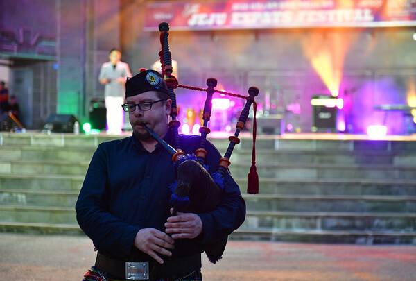 마틴 에클스(남아프리카공화국)의 공연 모습. ⓒ헤드라인제주