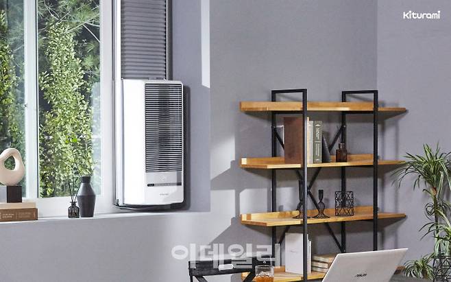 사용자 위치를 기준으로 온도를 조절해주는 2025년형 창문형에어컨(사진=귀뚜라미)