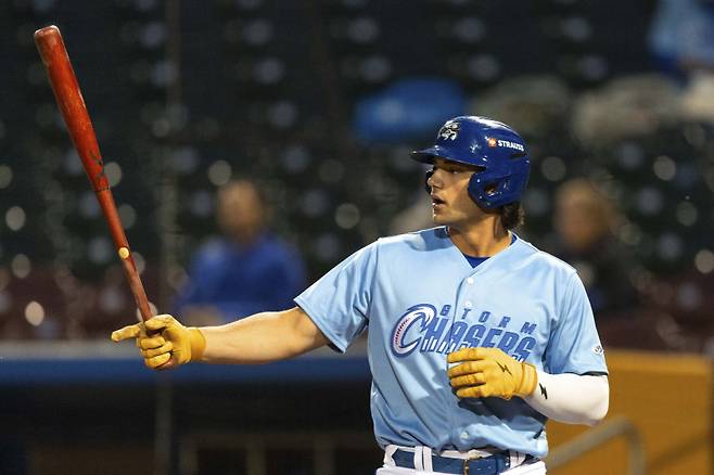 <yonhap photo-3212="">2일(한국시간) 빅리그 무대에 콜업된 캔자스시티 최고 유망주 잭 캐글리아논. [AP=연합뉴스]</yonhap>