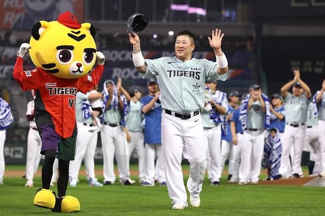 ▲ 지난해 KBO 올스타전에서 미스터 올스타로 뽑힌 KIA타이거즈 최형우 [연합뉴스]&nbsp;