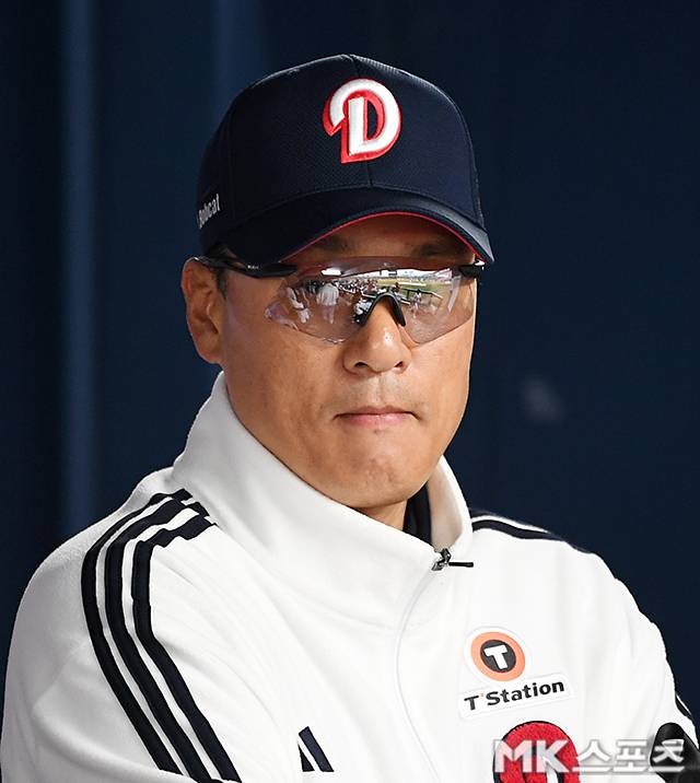 2일 자진 사퇴를 결정한 이승엽 전 두산 감독. 사진=천정환 기자