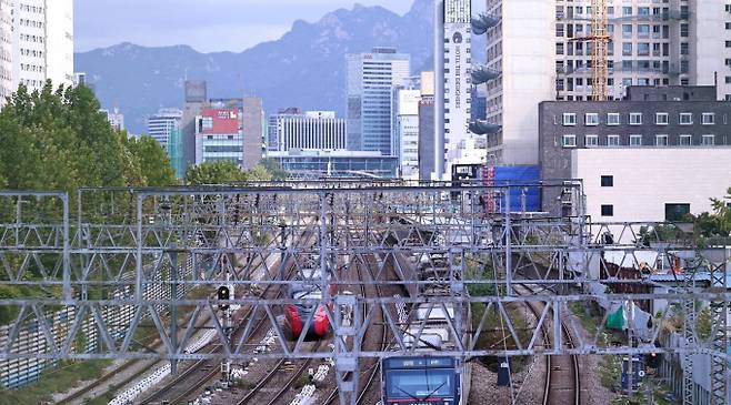 경부선 철도 용산역 부근 전경. /사진=뉴스1