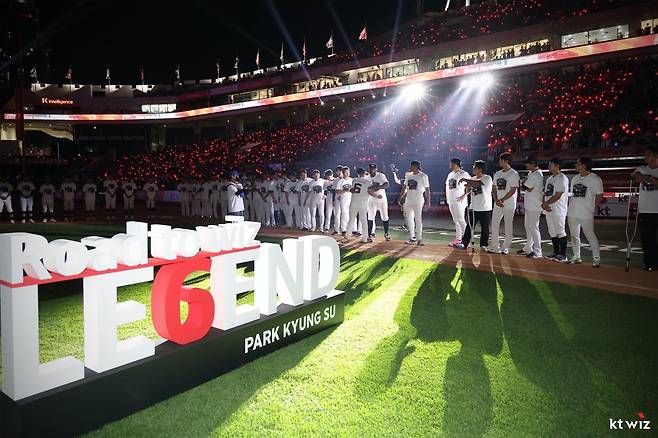 KT가 1일 수원KT위즈파크에서 박경수의 은퇴식을 열었다. 사진제공｜KT 위즈