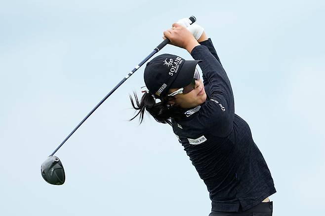 윤이나가 US여자오픈 데뷔전에서 공동 14위로 선전했다. 지난달 30일 US여자오픈 1라운드 14번홀에서 드라이버샷을 날리고 있다. ｜게티이미지