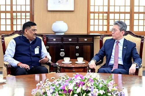 인도 의회 대표단 만난 김홍균 외교부 1차관 [외교부 제공. 재판매 및 DB 금지]