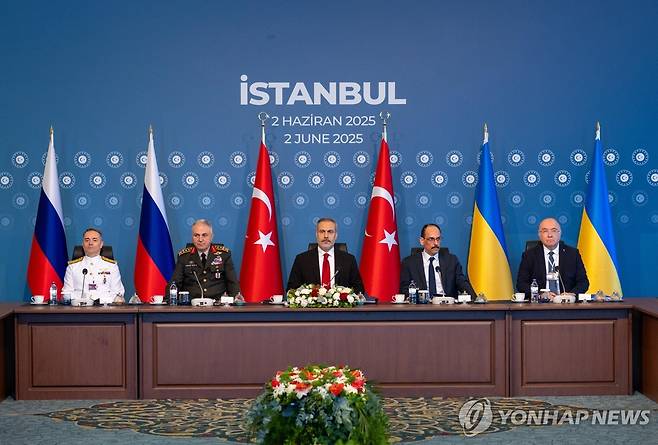 "러-우크라 2차 협상 종료"< 타스> [EPA 연합뉴스 자료사진. 재판매 및 DB 금지]