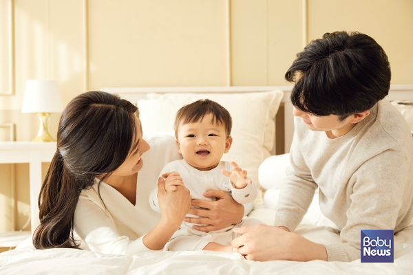 저출산고령사회위원회가 부정적인 의미를 담고 있는 결혼, 출산, 육아 관련한 용어 정비에 나섰다. ⓒ베이비뉴스