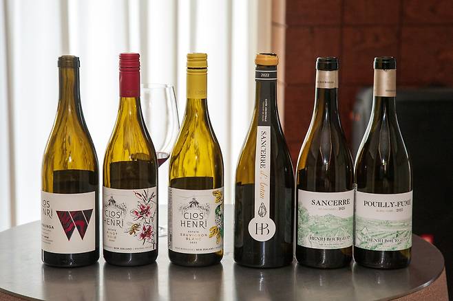 앙리 부르주아와 끌로 앙리 대표 와인들./나라셀라 제공