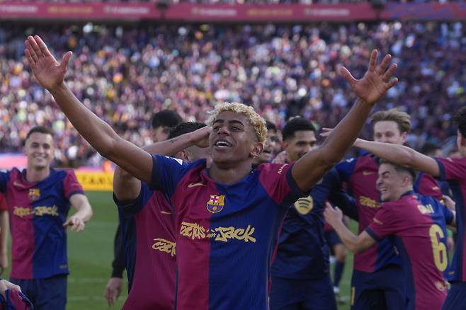 라민 야말(가운데). 사진=EPA 연합뉴스