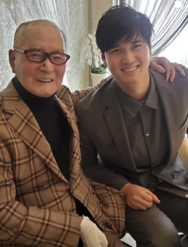 나가시마 시게오 종신명예감독과 오타니 쇼헤이. [사진=오타니 쇼헤이 인스타그램]
