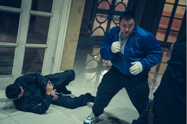 영화 ‘거룩한 밤: 데몬 헌터스’가 오는 6월 13일(금)부터 개최되는 제27회 상하이국제영화제 공식 초청 소식을 알렸다.