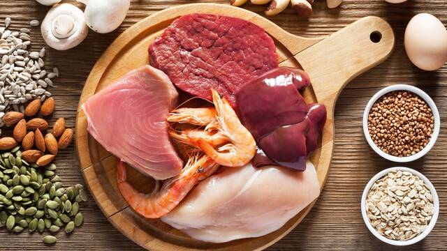 아연이 풍부한 음식. 아연은 결핍 시 면역력 감소, 성장지연, 탈모 등의 증상이 발생할 수 있다┃출처:게티이미지코리아