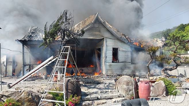 화재 현장(경남소방본부 제공. 재판매 및 DB금지)