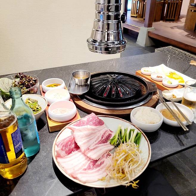 노총각 돼지갈비 혼밥