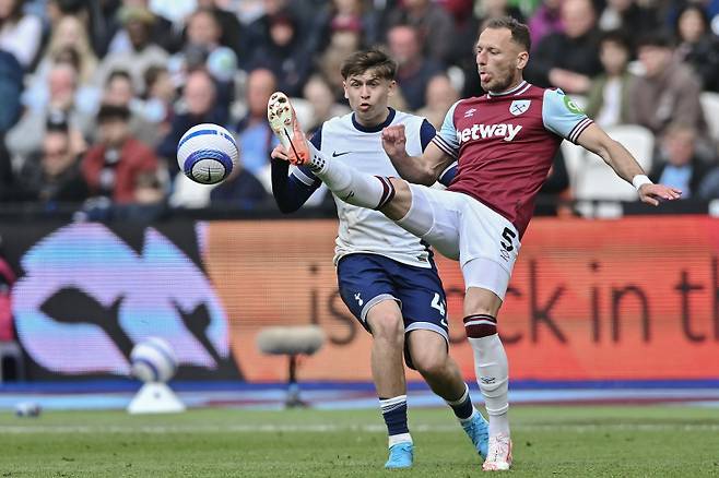 마이키 무어(왼쪽). 사진=EPA 연합뉴스