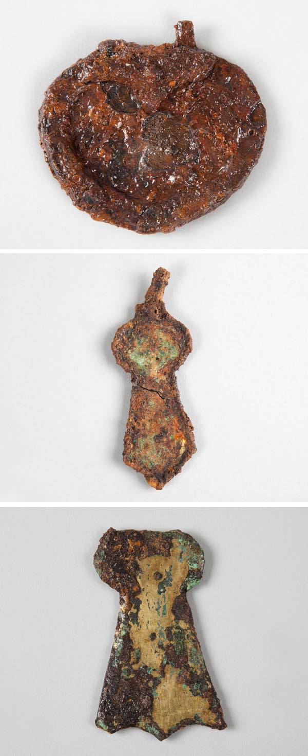 말을 장식하는 데 사용한 다양한 종류의 행엽. 위 사진부터 심엽형행엽(연산동 고분군 M3호분), 검릉형행엽(연산동고분군 M3호분), 편원어미형행엽(연산동 고분군 M10호분).  부산박물관 제공