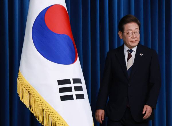 ▲이재명 대통령이 4일 서울 용산 대통령실 청사에서 열린 인사브리핑에 입장하고 있다. ⓒ연합뉴스