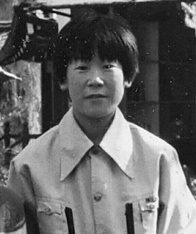 1978년 야구 글러브 공장인 '대양실업' 소년공 시절의 이재명 대통령의 모습. 이재명 대통령 측 제공