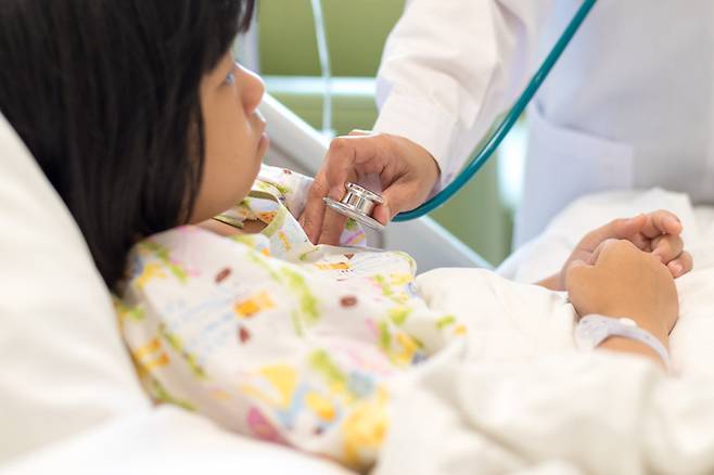 대한혈액학회는 내과, 소아과, 병리학과, 생리학과 등 여러 과의 의학자들이 손을 맞잡고 시작했다. 이후 간호사, 기초과학 연구자 등도 참여하며 다학제 학회의 모범을 보이고 있다. [사진= 게티이미지뱅크]