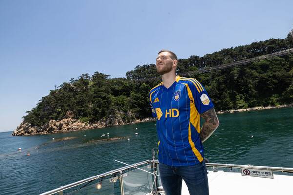 울산HD 수비수 트로야크. 사진┃울산HD