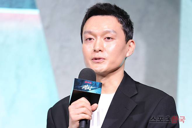 넷플릭스 오리지널 시리즈 '광장' 제작발표회에 참석한 최성은 감독. 25.6.5ⓒ이혜영 기자 lhy@hankooki.com