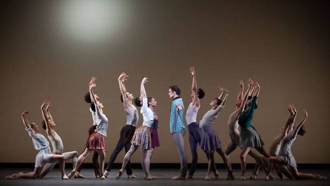 로열 발레 '아네모이' 공연 장면   [사진 제공= LG아트센터]