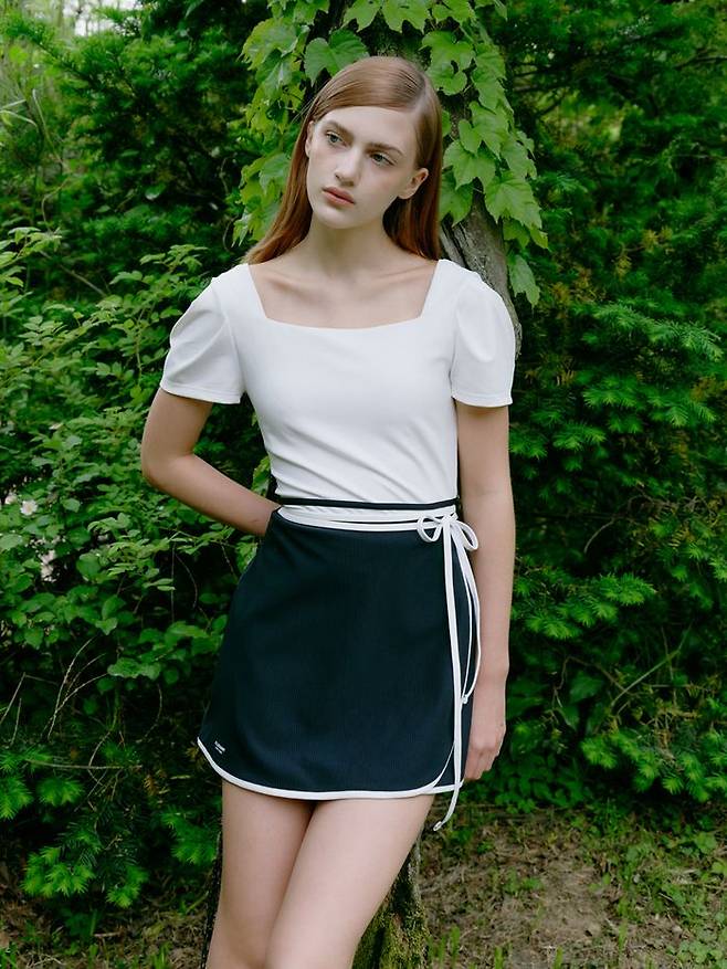 질스튜어트뉴욕 25 SS 스윔웨어 컬렉션 화보.ⓒLF 질스튜어트뉴욕