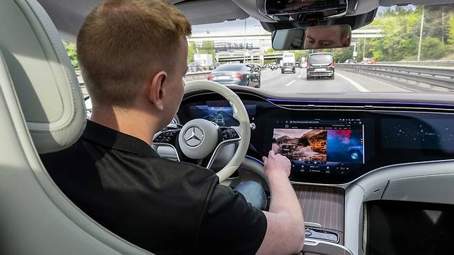 메르세데스-벤츠의 드라이브 파일럿(DRIVE PILOT)