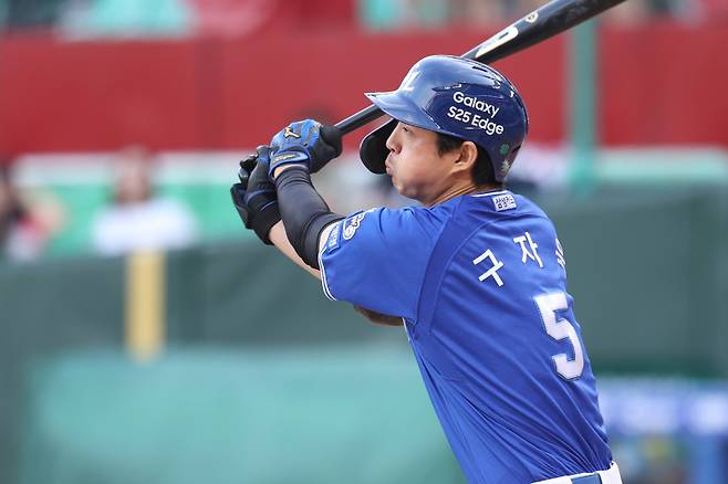 5일 인천 SSG전에서 타격하는 구자욱의 모습. 삼성 제공