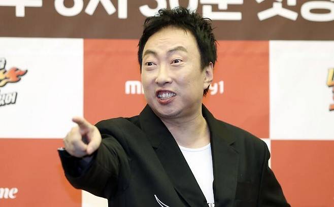 개그맨 박명수가 2023년 8월 14일 서울 상암동 스탠포드호텔에서 열린 MBC에브리원-라이프타임 신규 예능 '나는 지금 화가 나있어' 제작발표회에서 포즈를 취하고 있다. 뉴시스