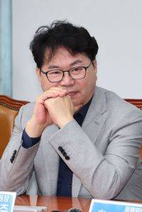 이재명 정부 초대 국정기획위원장에 임명된 이한주 민주연구원장. 연합뉴스.
