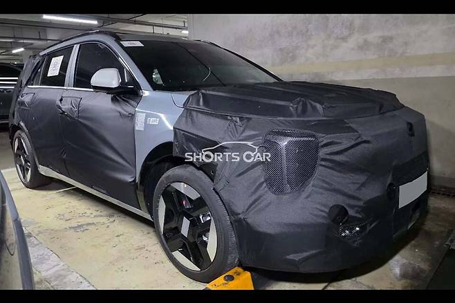 기아 '니로 페이스리프트' 테스트카 (출처 : 숏카)