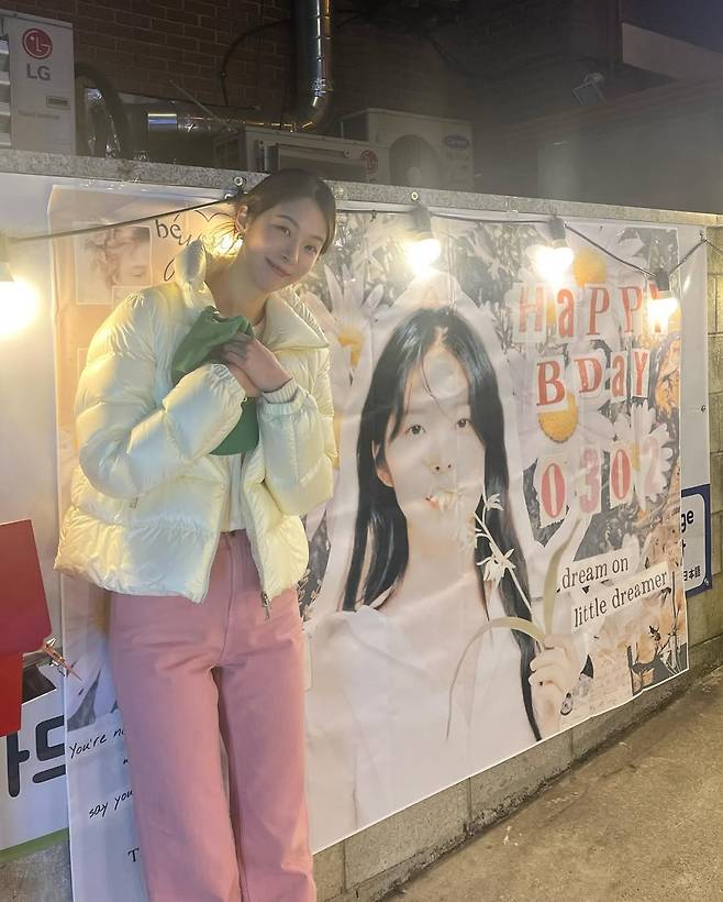 평범했던 생일을 그 어느때보다 의미있고 소중하고 행복한 날로 만들어주셔서 정말 감...사다. 정말 감사하다는 말로 부족한 거 같아요. 정말 고마워요..💗 (1)_20250606_104110_098.jpg 매력적인 페이스의 배우 서은수