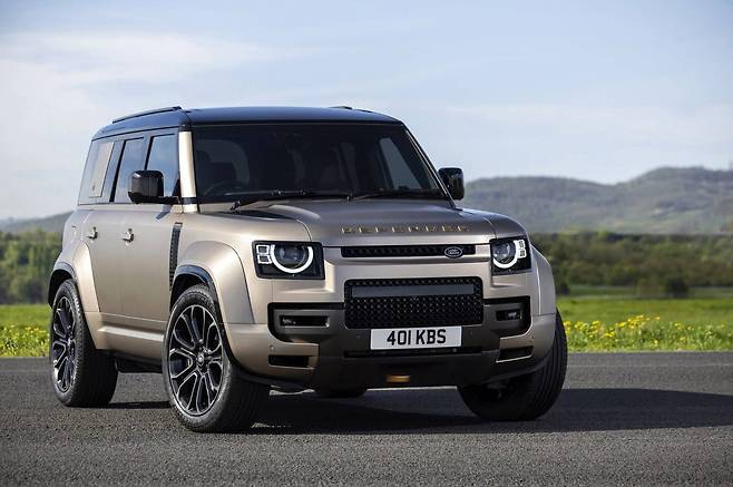 올 뉴 디펜더 옥타 / 출처=JLR코리아