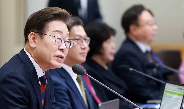 이재명 대통령이 5일 서울 용산 대통령실 청사에서 열린 국무회의에서 발언하고 있다. 대통령실통신사진기자단