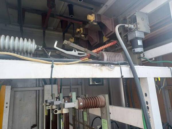 6일 부천시 원미구 공장 옥상 변전실에서 60대 남성이 감전되는 사고가 발생한 현장 모습. 부천소방서 제공