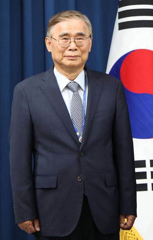 지난 4일 용산 대통령실 청사에서 열린 인사브리핑에 참석한 이종석 국정원장 후보자. 대통령실사진기자단